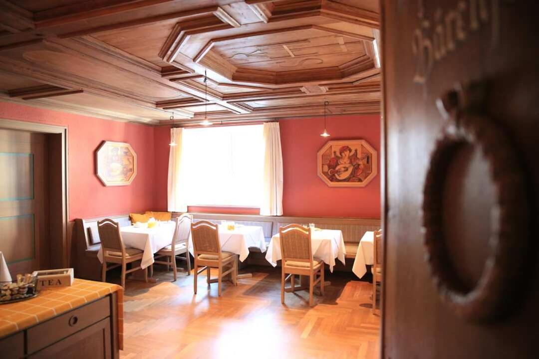 Hotel Und Gasthof Zur Laute Mindelheim Exteriör bild